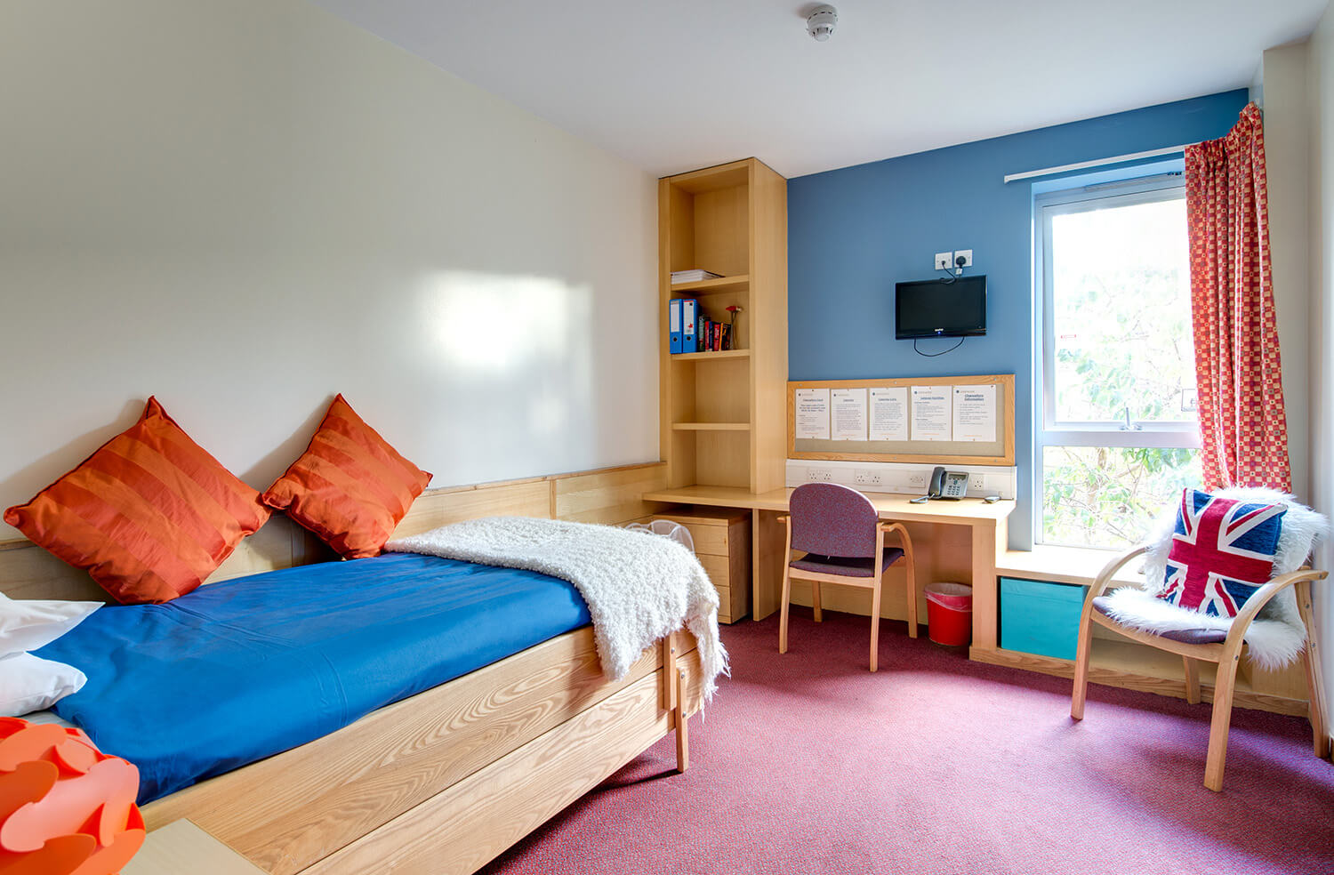The level of daylight also affects the photography of interiors. The lighting in the room wasn't very atmospheric and it was quite dull outside so we used HDR to create more of a light spring feel to the room.