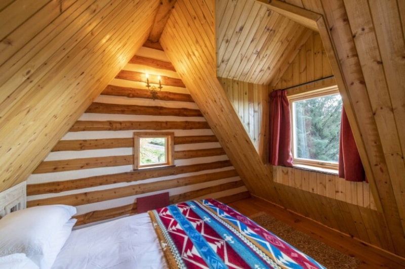 Hospitality and leisure photography of holiday chalet bedroom by Edinburgh photographers Blink Imaging